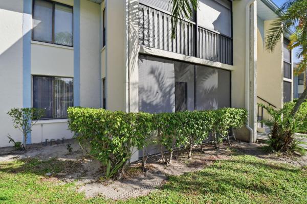 The Palm Club, 1102 Green Pine Blvd #A1, West Palm Beach, Florida 33409, image 3
