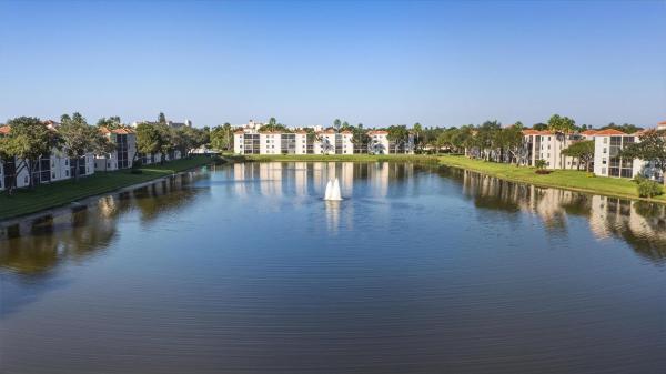 Huntington Pointe, 6121 Pointe Regal Cir #301, Delray Beach, Florida 33484, image 1