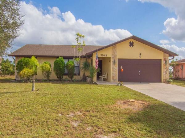 2543 SE Price Ct, Port St. Lucie, Florida 34953, image 1