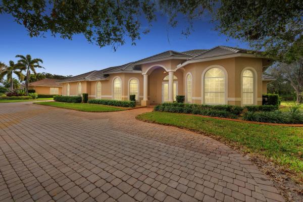 Meadowood Golf & Tennis Club, 9523 Shadow Ln, Fort Pierce, Florida 34951, image 1