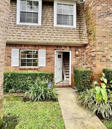 Wendimere Villas, 413 N Cypress Dr #4, Tequesta, Florida 33469, image 1