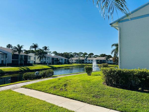 The Palm Club, 1115 Green Pine Blvd #A1, West Palm Beach, Florida 33409, image 1