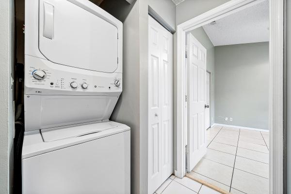 Sugar Pond Manor, 1368 Periwinkle Pl, Wellington, Florida 33414, image 3