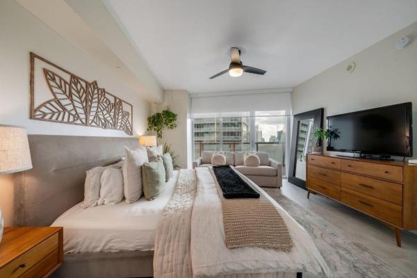 Icon Brickell Tower 1, 475 Brickell Ave #4611, Miami, Florida 33131, image 1