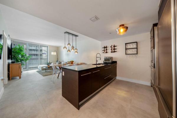 Icon Brickell Tower 1, 475 Brickell Ave #4611, Miami, Florida 33131, image 1