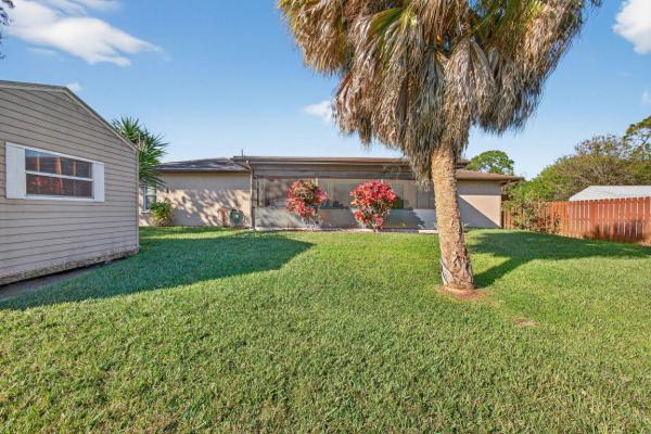 Indian River Estates, 5216 Palm Dr, Fort Pierce, Florida 34982, image 1