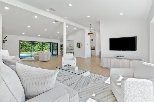 Pine Tree Golf Club, 4543 Gleneagles Dr, Boynton Beach, Florida 33436, image 2