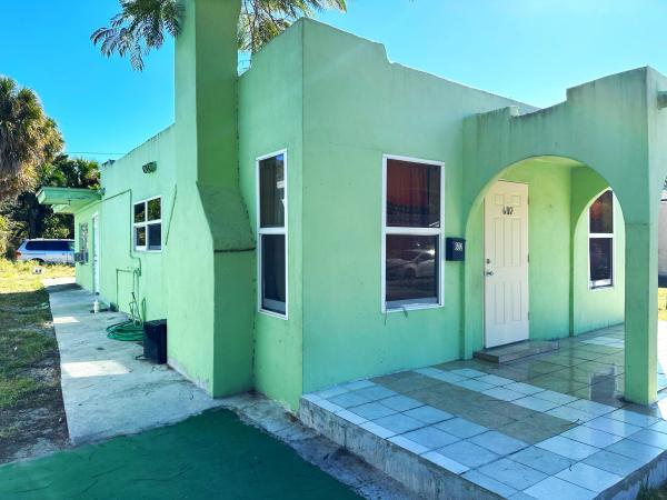 602 S 6th St, Fort Pierce, Florida 34950, image 3
