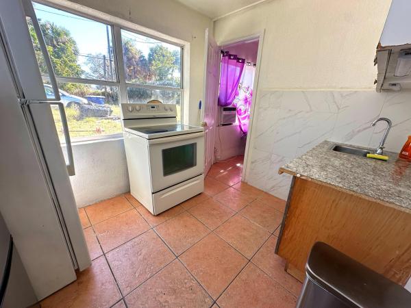 602 S 6th St, Fort Pierce, Florida 34950, image 1