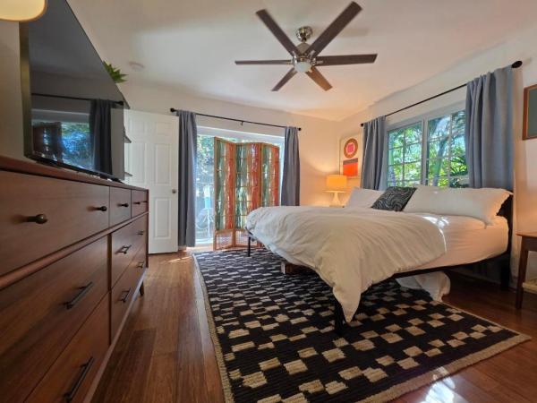 Lake Worth Town, 1118 N K St, Lake Worth Beach, Florida 33460, image 1