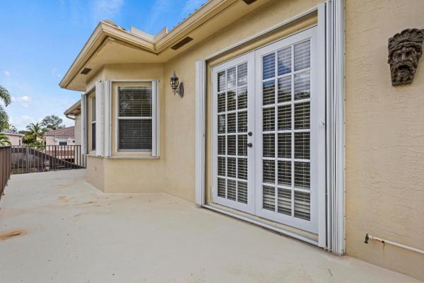 Legacy Chase, 6597 Marbletree Ln, Lake Worth, Florida 33467, image 2