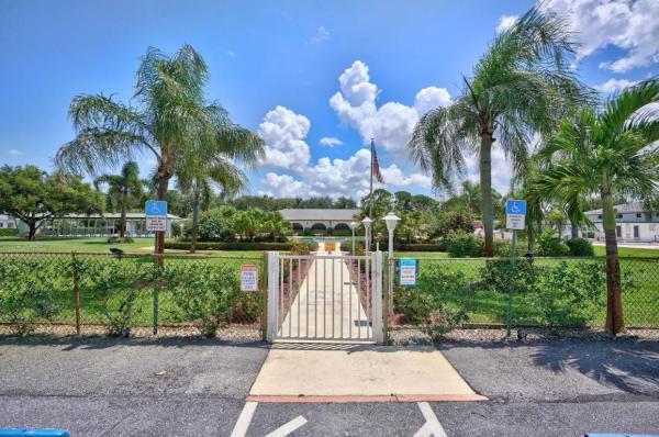 Tequesta Garden, 6 Garden St #201P, Tequesta, Florida 33469, image 1