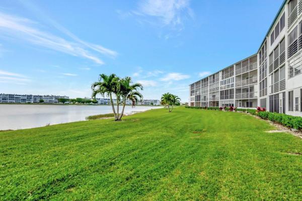 1080 Exeter E, Boca Raton, Florida 33434, image 3