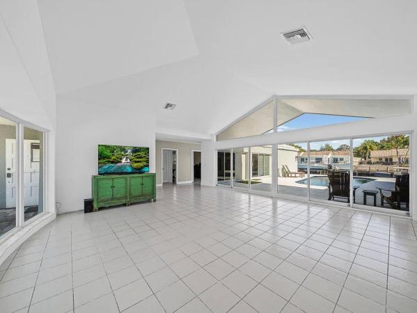 Camino Gardens, 830 Cypress Way, Boca Raton, Florida 33486, image 2