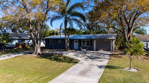 Riverview, 477 SE Asbury Ln, Port St. Lucie, Florida 34983, image 3