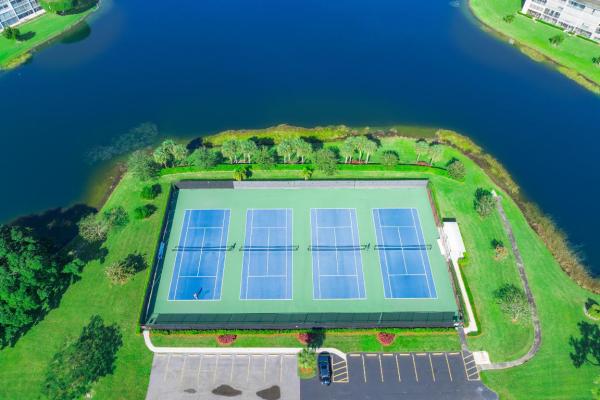 1018 Guildford A, Boca Raton, Florida 33434, image 2
