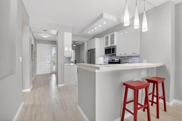 Coronado, 22715 Camino Del Mar #33, Boca Raton, Florida 33433, image 1