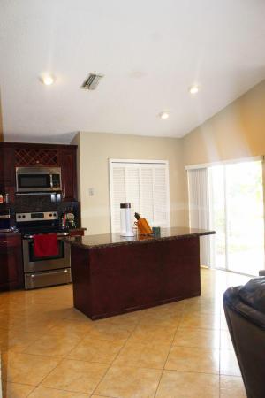 Indian Wells, 6325 Indian Wells Blvd, Boynton Beach, Florida 33437, image 2