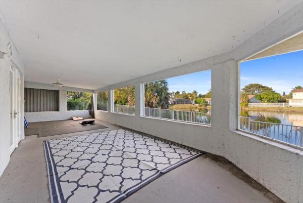 Gates Of Hillsboro, 3955 NW 3rd Ct, Deerfield Beach, Florida 33442, image 2