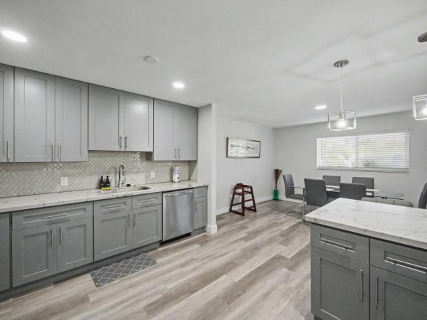 Palm Beach Shores Residential, 112 Claremont Ln #2, Palm Beach Shores, Florida 33404, image 1