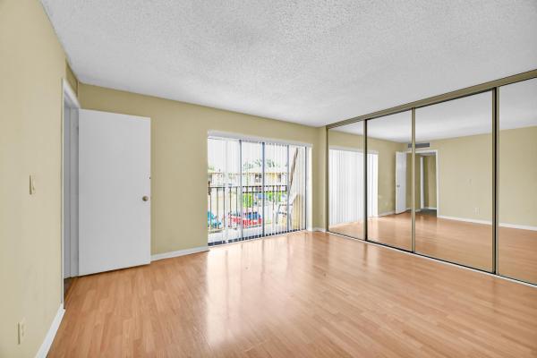 The Pines At Lawnwood, 1458 N Lawnwood Cir #26d, Fort Pierce, Florida 34950, image 3