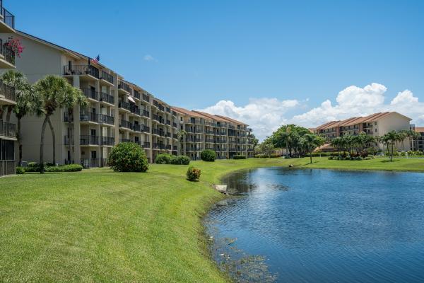The Marina At The Bluffs, 901 Seafarer Cir #306, Jupiter, Florida 33477, image 3