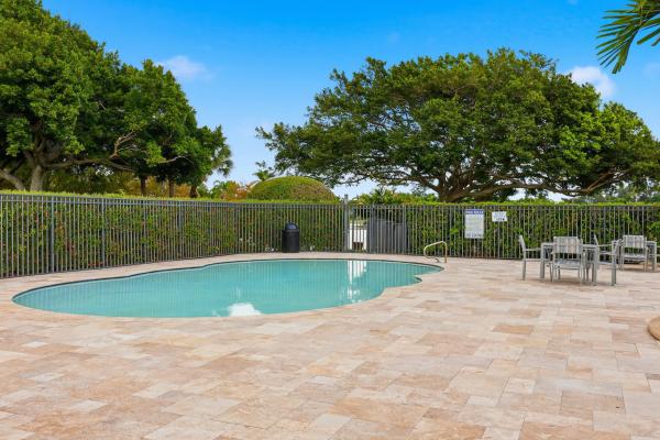 Mystic Bay, 12363 Clearfalls Dr, Boca Raton, Florida 33428, image 2