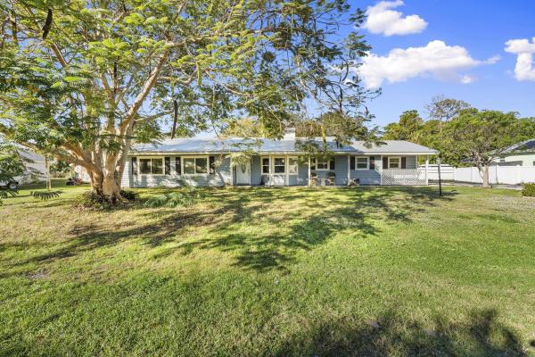Indian River Estates, 5201 Seagrape Dr, Fort Pierce, Florida 34982, image 2