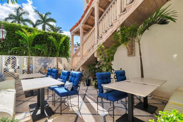 236 Phipps Plz, Palm Beach, Florida 33480, image 2