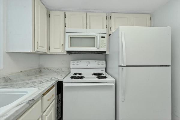 Blair House West, 331 Tequesta Dr #224, Tequesta, Florida 33469, image 1