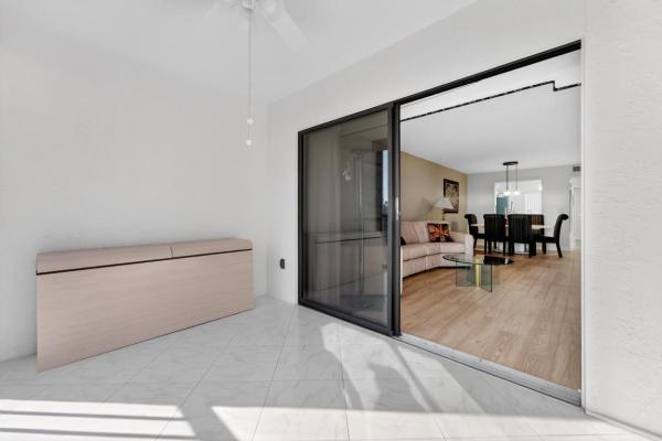 Huntington Pointe, 6065 Pointe Regal Cir #409, Delray Beach, Florida 33484, image 2