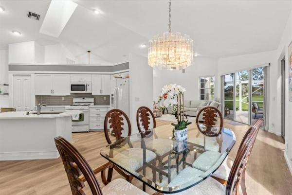 Villa D'Este, 73 Via Verona, Palm Beach Gardens, Florida 33418, image 1