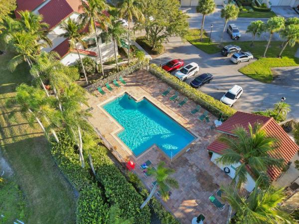 4 E Lexington Ln #G, Palm Beach Gardens, Florida 33418, image 1