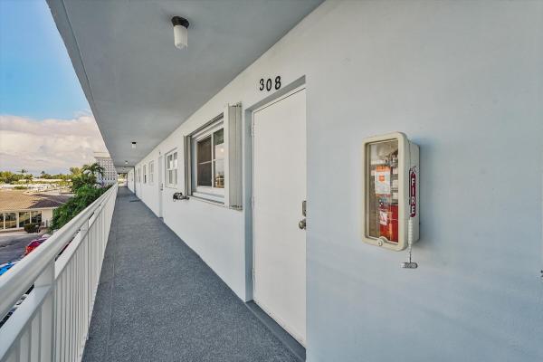 Seagate Of Gulfstream, 2014 S Federal Hwy #308, Boynton Beach, Florida 33435, image 2