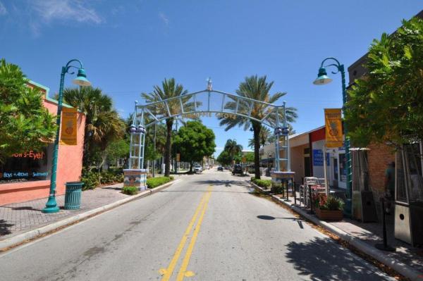 122 Andrews Ave, Delray Beach, Florida 33483, image 2