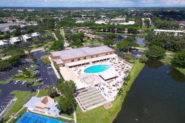 Pembridge At Lakes Of Delray, 15234 Lakes Of Delray Blvd #247, Delray Beach, Florida 33484, image 3