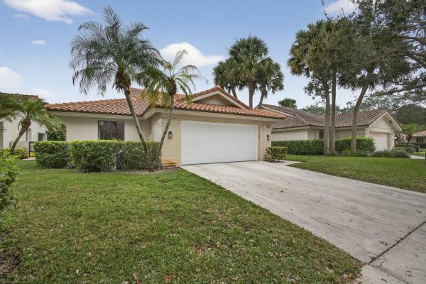 Saratoga Pointe, 2900 Eagle Ln, West Palm Beach, Florida 33409, image 2