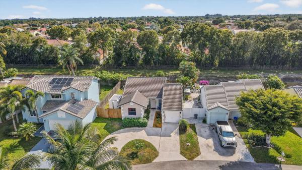 Strawberry Lakes, 6024 Strawberry Lakes Cir, Lake Worth, Florida 33463, image 2