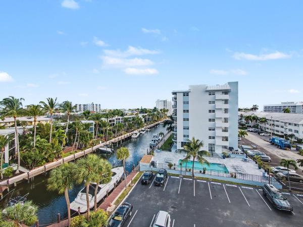 Coral Towers, 4800 Bayview Dr #606, Fort Lauderdale, Florida 33308, image 1