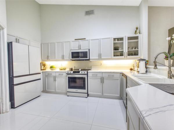 The Estates Of Boynton Waters, 6660 Conch Ct, Boynton Beach, Florida 33437, image 3