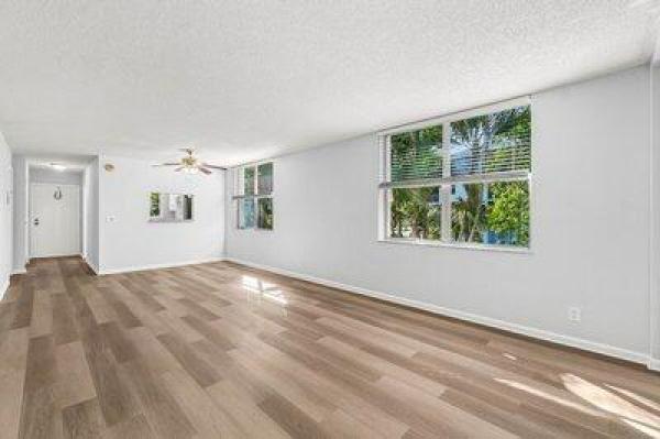 Seagate Of Gulfstream, 2006 S Federal Hwy #201, Boynton Beach, Florida 33435, image 2