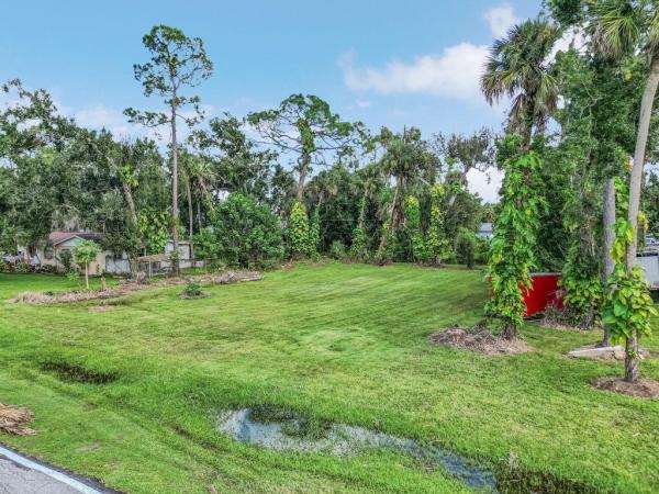 Fort Myers Shores, 2314 Davis Blvd, Fort Myers, Florida 33905, image 2