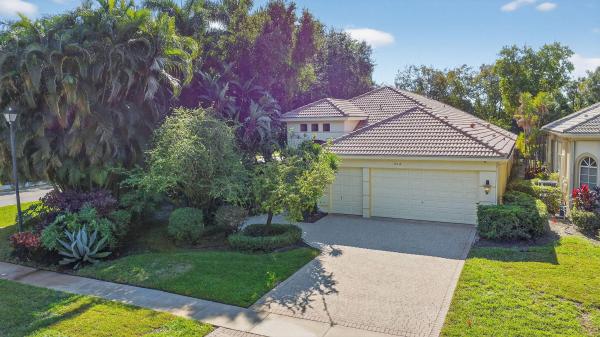 Manchester Lakes Estates At Wycliffe, 10616 Northgreen Dr, Lake Worth, Florida 33449, image 3