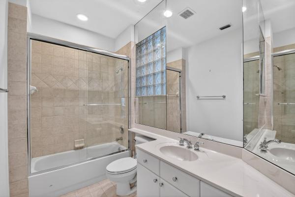Manchester Lakes Estates At Wycliffe, 10616 Northgreen Dr, Lake Worth, Florida 33449, image 2