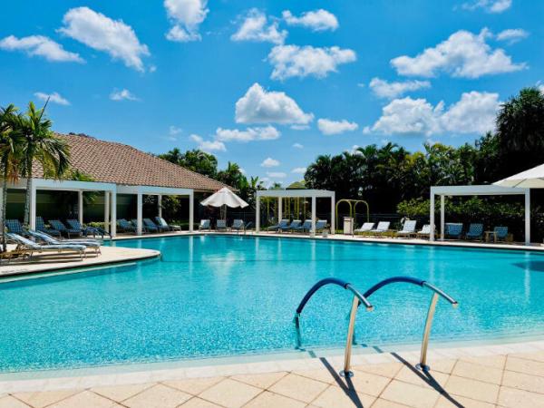 Stonebridge Golf & Country Club, 10403 Stonebridge Blvd, Boca Raton, Florida 33498, image 2