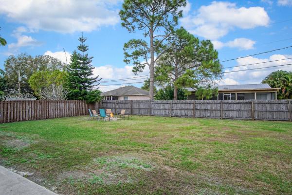 Bayshore Heights, 407 SW Molloy St, Port St. Lucie, Florida 34984, image 1