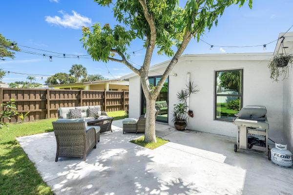 Delray Manors, 363 Glouchester St, Boca Raton, Florida 33487, image 1