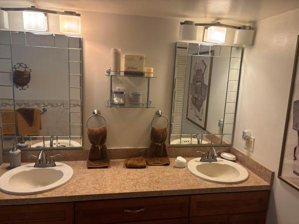 Lone Pine Estates, 2542 S Canterbury Dr, Riviera Beach, Florida 33407, image 2
