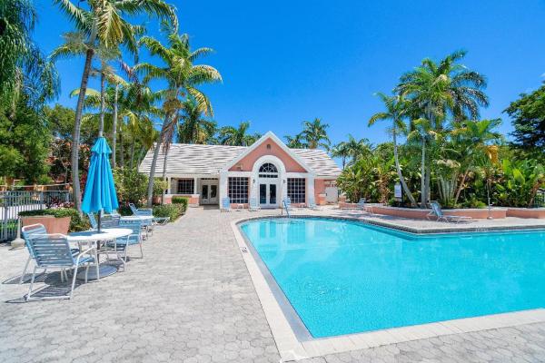 Bahia At Delray, 1001 Crystal Way #M, Delray Beach, Florida 33444, image 2