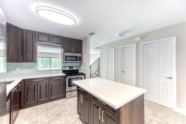 660 Coventry St #6, Gulf Stream, Florida 33487, image 1